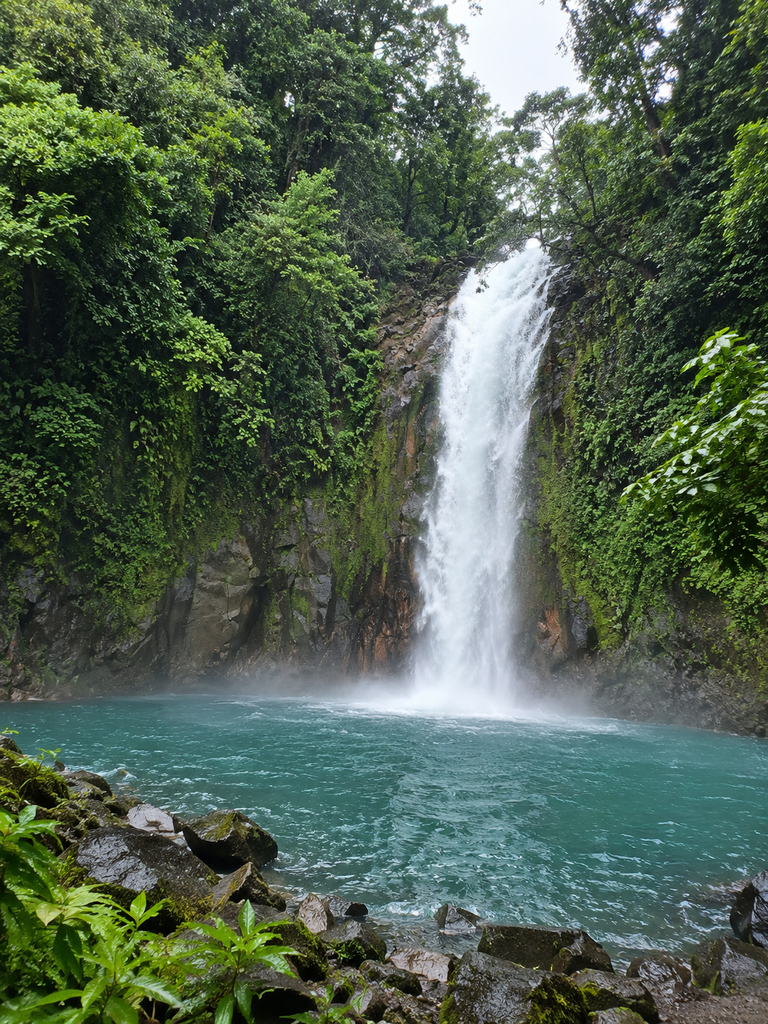 image-9-768x1024-1 O Que Fazer na Costa Rica: Guia Prático e Roteiro no País Mais Feliz da América Latina